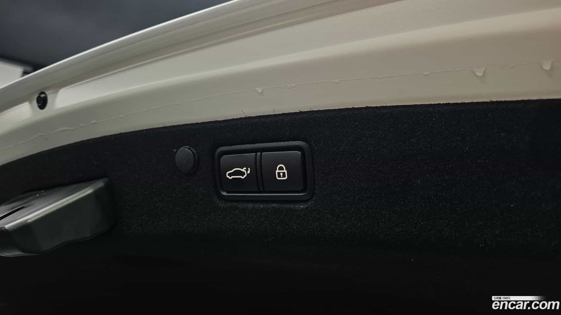 Grandeur Hyundai 2020.10-OPTION-023