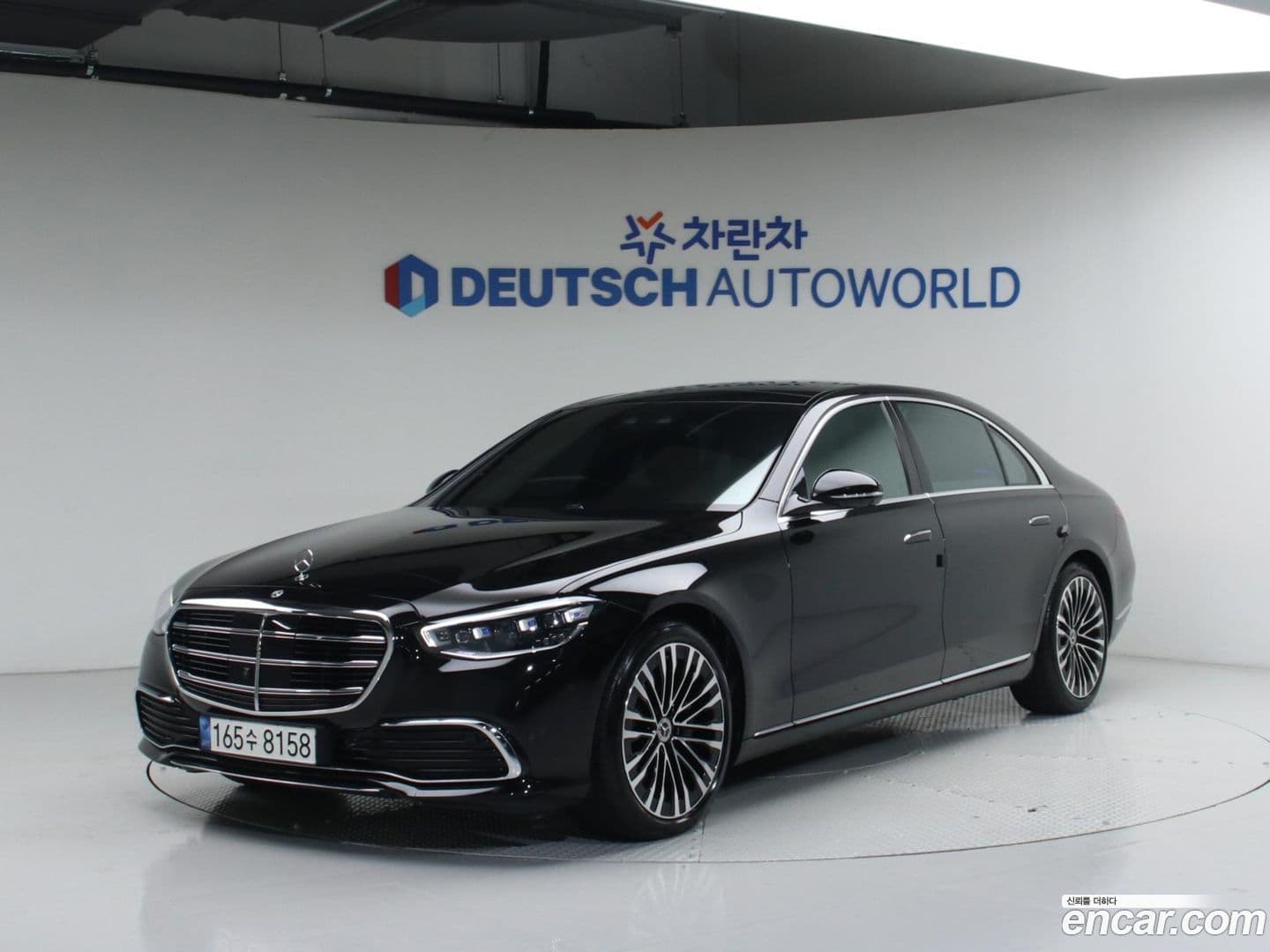 Main__Slider__Photo:S-Class Mercedes-Benz 2021.11-0