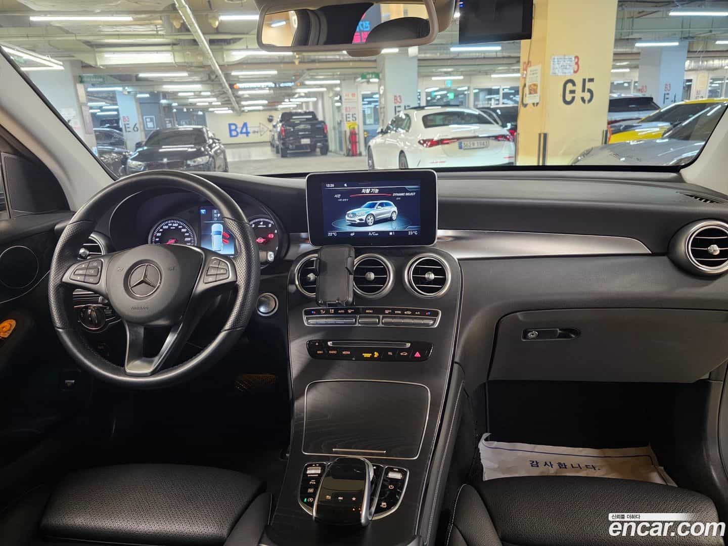 GLC-Class Mercedes-Benz 2019.9-INNER-007
