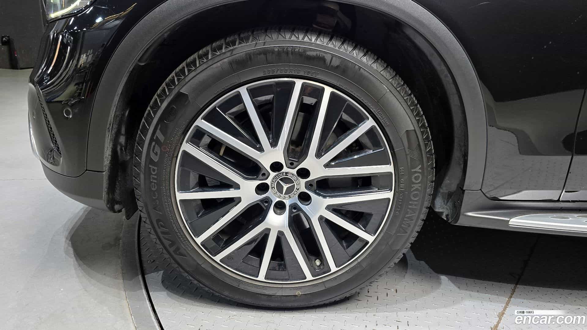 GLC-Class Mercedes-Benz 2020.10-OUTER-005