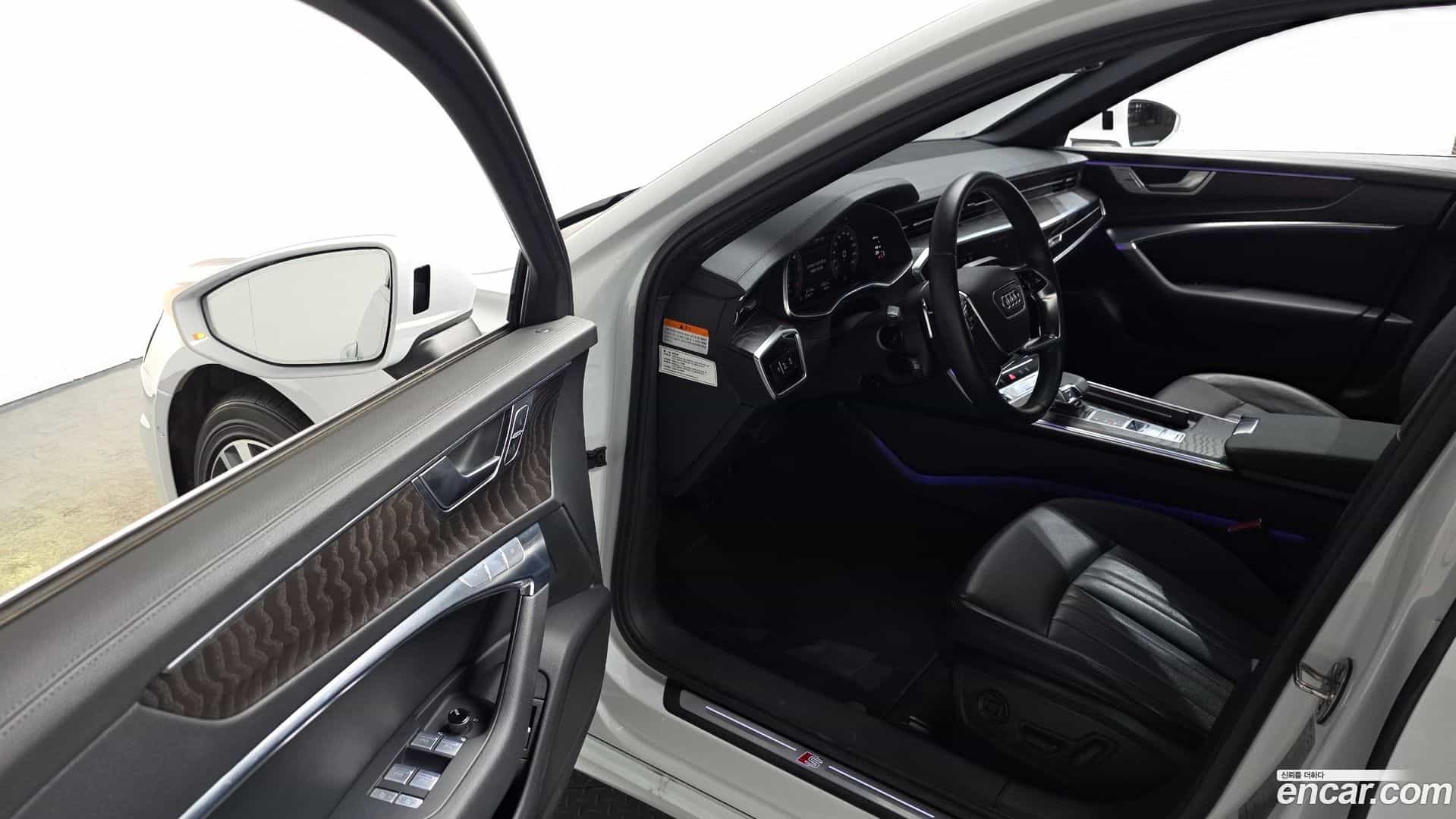 A6 Audi 2021.10-OPTION-015
