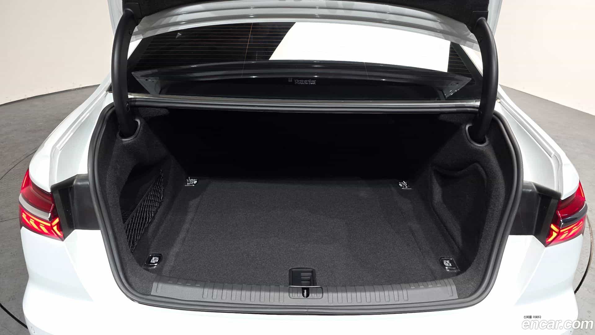 A6 Audi 2021.10-OPTION-024