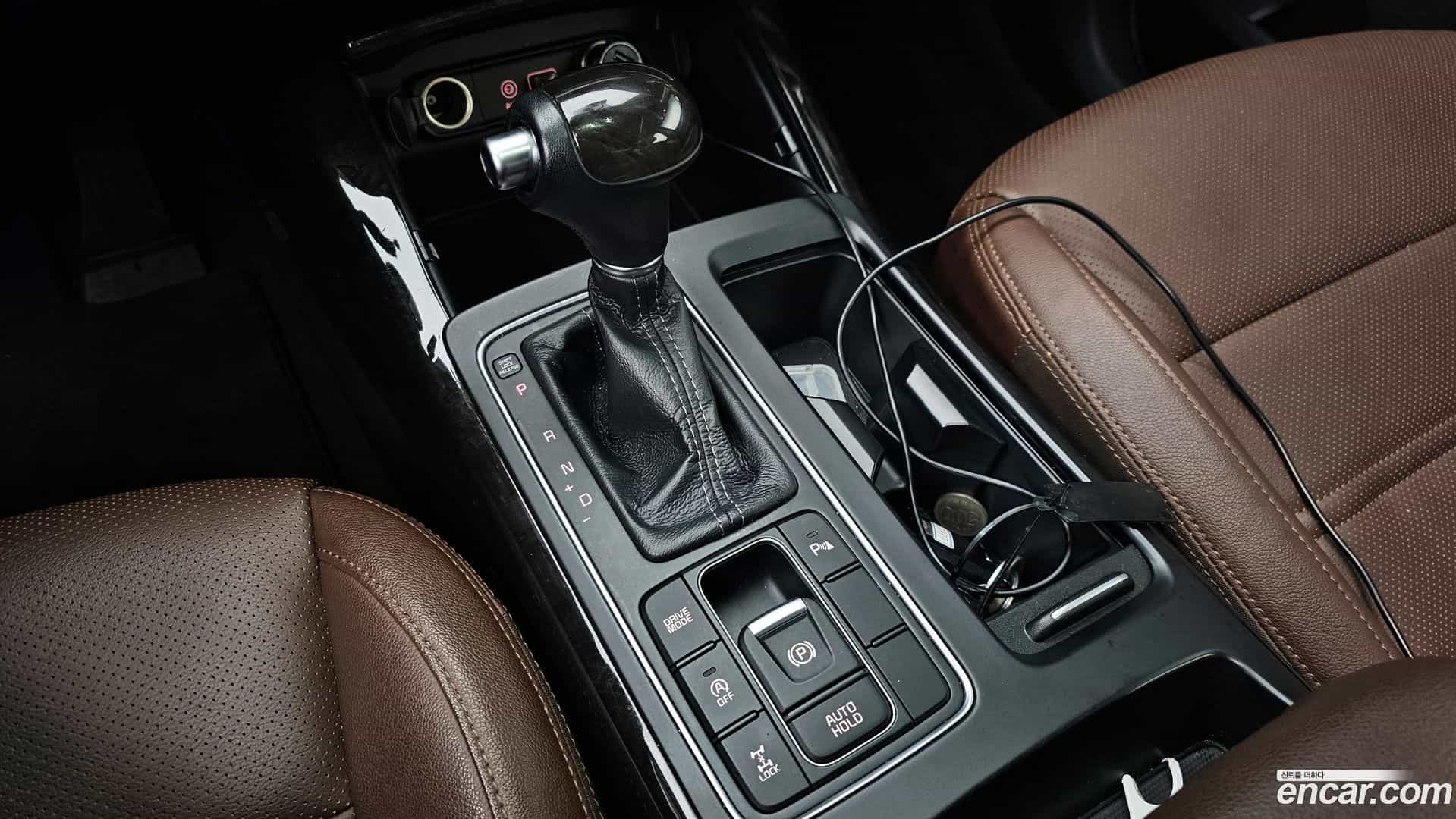 Sorento Kia 2016.5-INNER-009