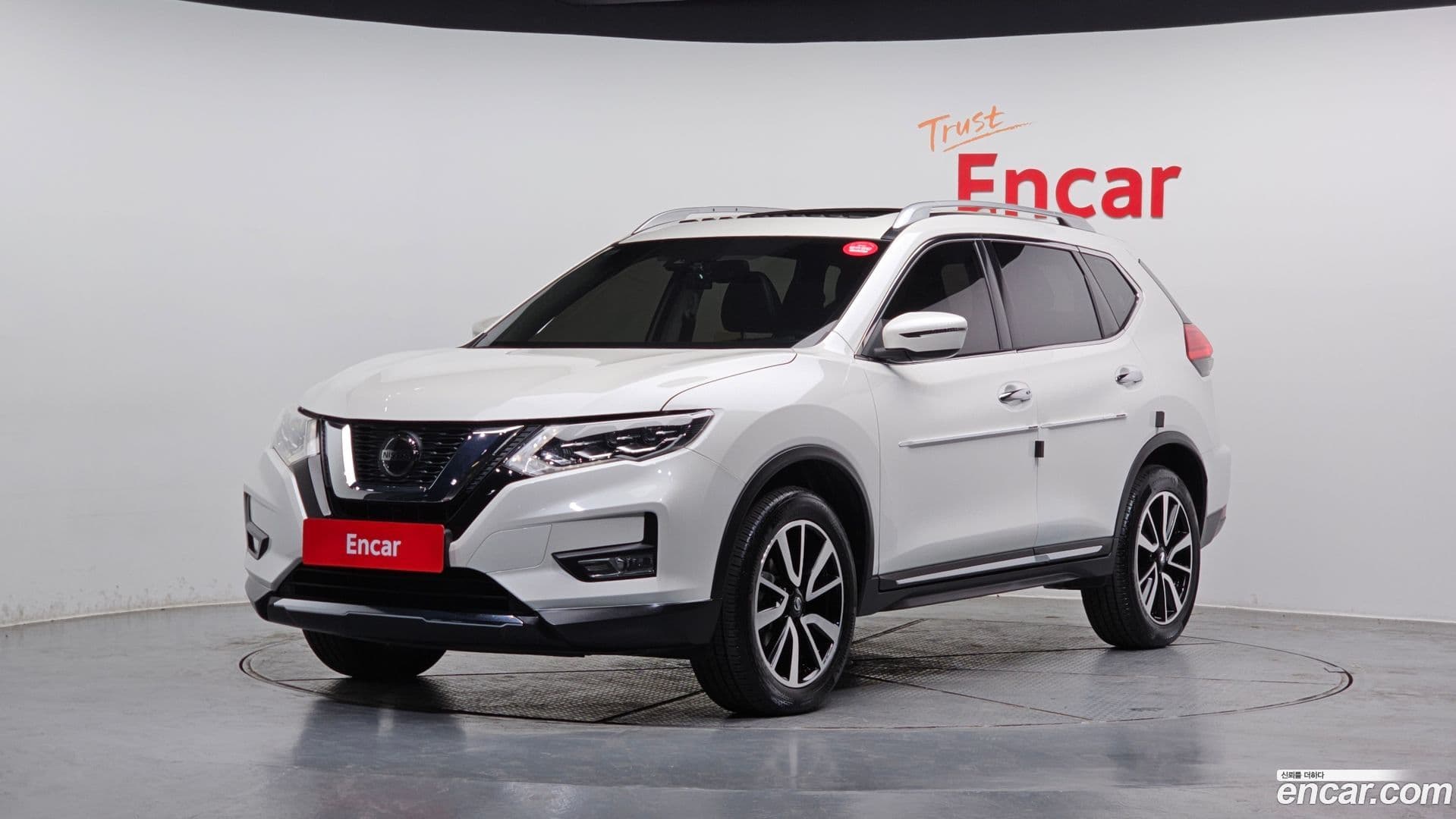 Main__Slider__Photo:X-Trail Nissan 2018.11-0