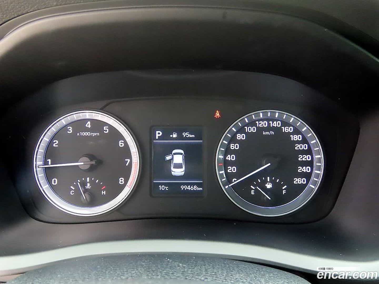 Sonata Hyundai 2017.5-INNER-009