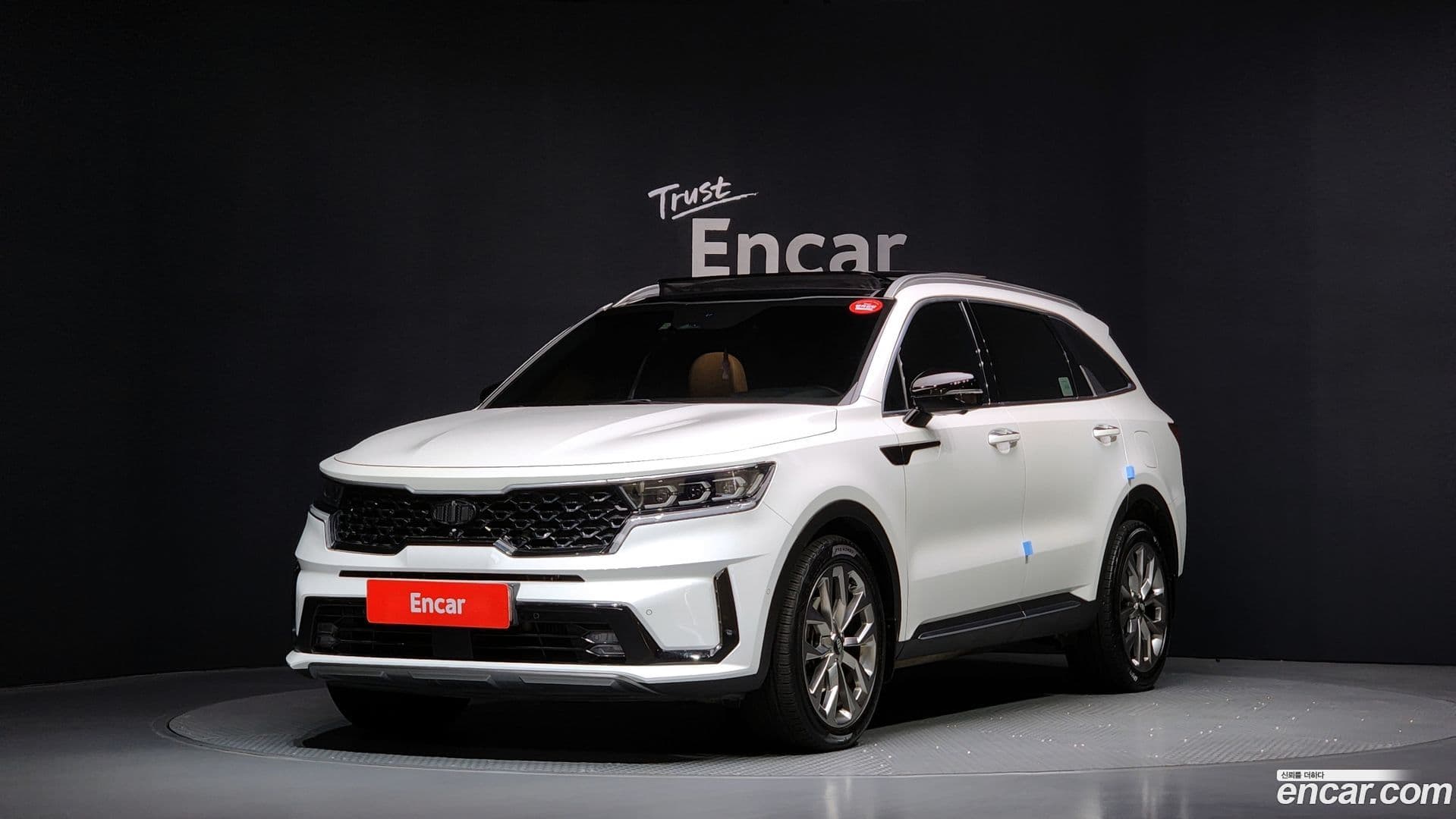 Main__Slider__Photo:Sorento Kia 2020.5-0