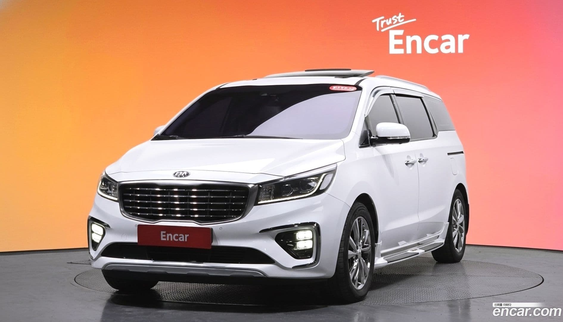 Main__Slider__Photo:Canival Kia 2018.7-0