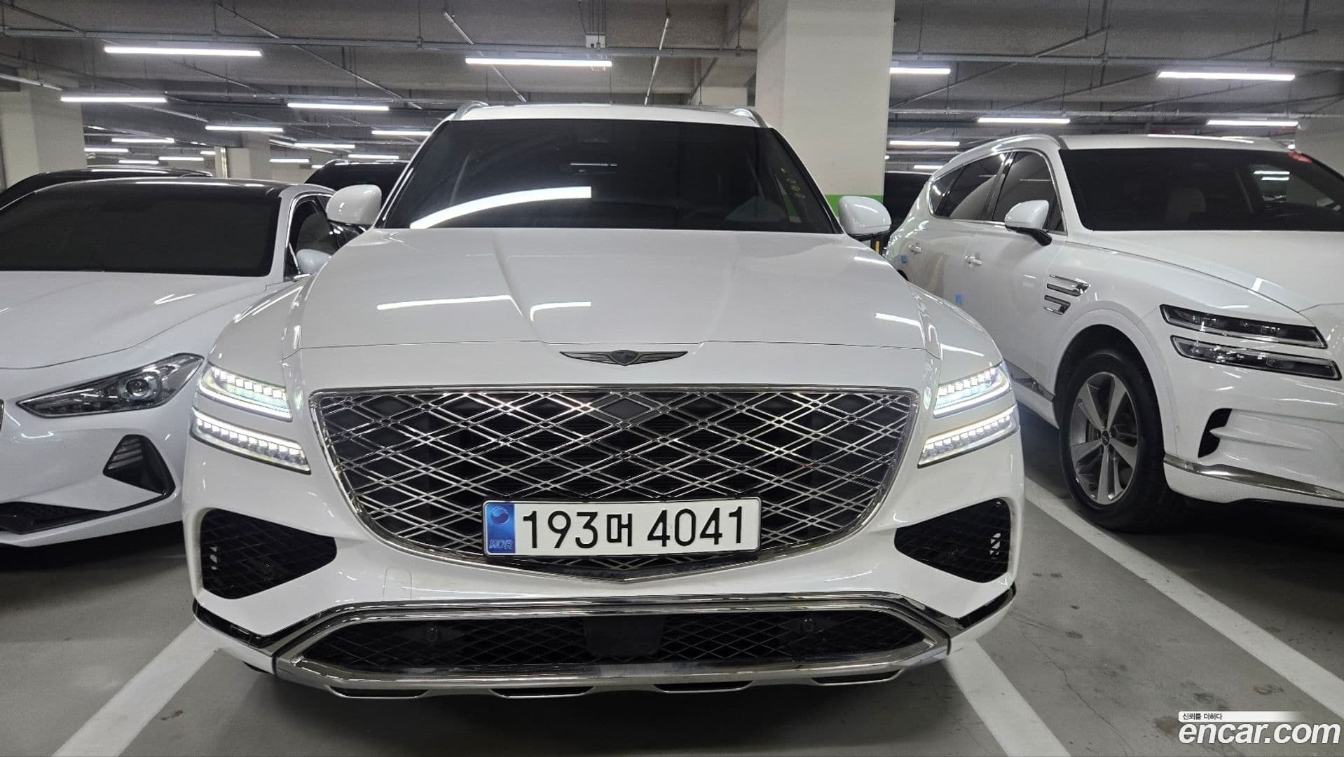 Main__Slider__Photo:GV80 Genesis 2024.8-0