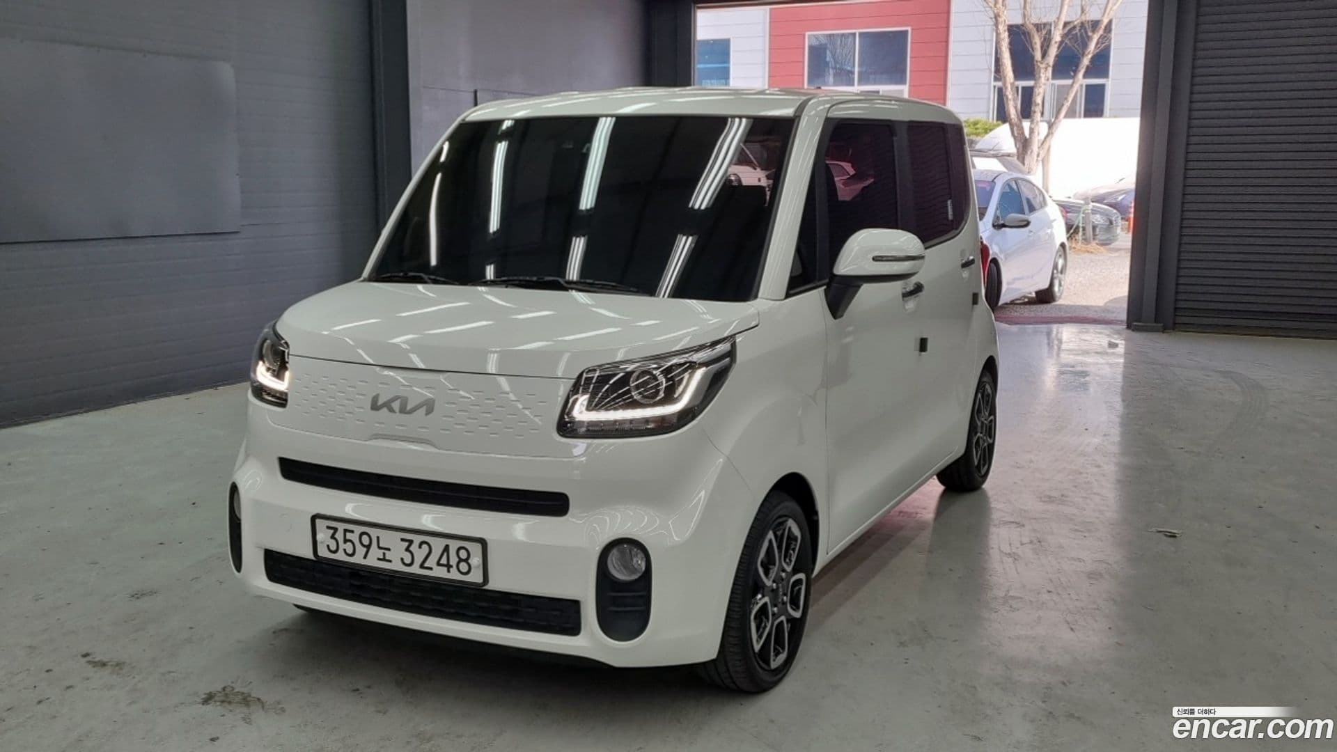 Main__Slider__Photo:RAY Kia 2022.1-0