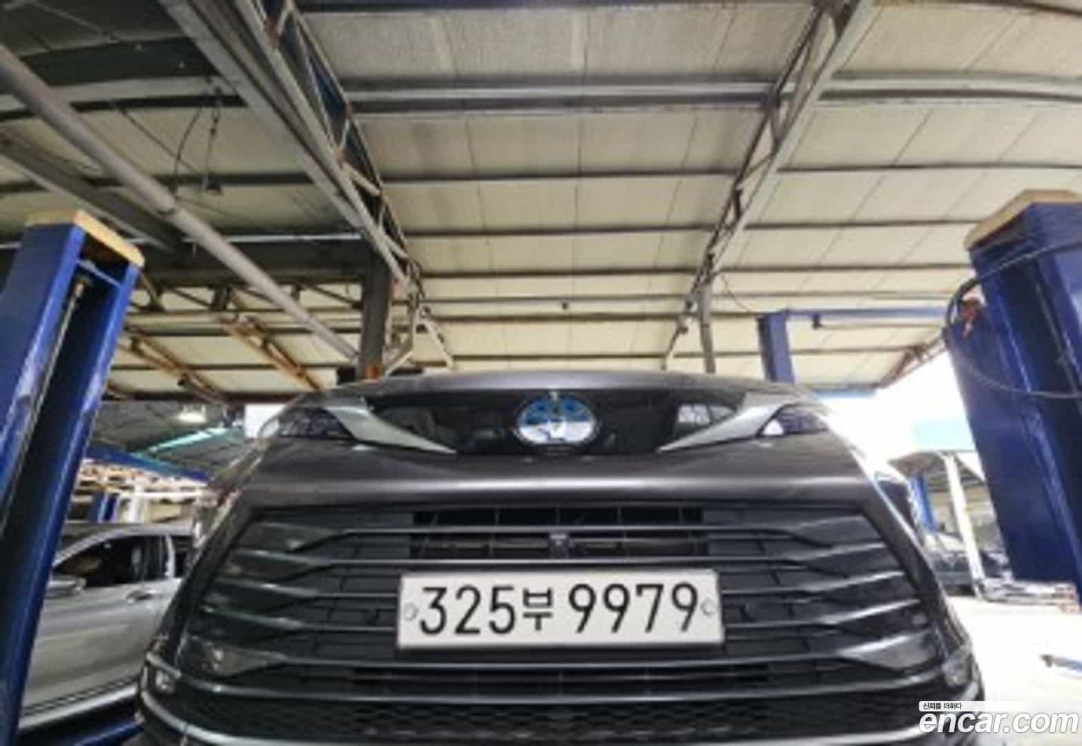 Sienna Toyota 2021.4-OUTER-001