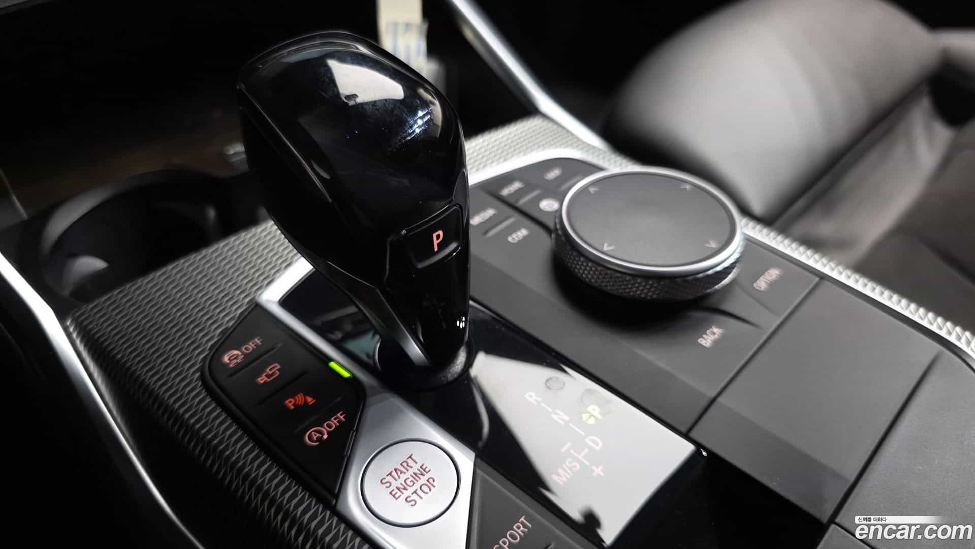 3-Series BMW 2020.10-INNER-009
