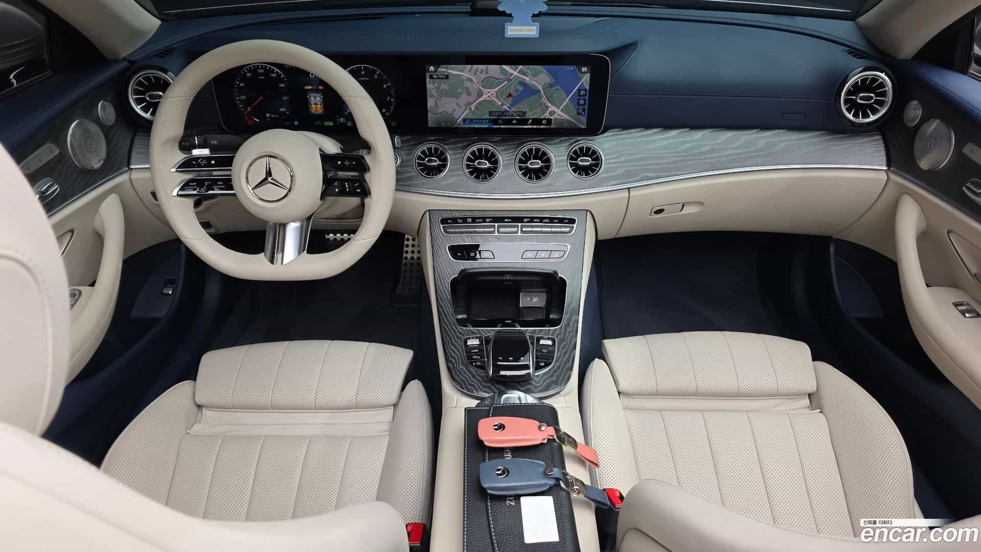 E-Class Mercedes-Benz 2022.2-INNER-007
