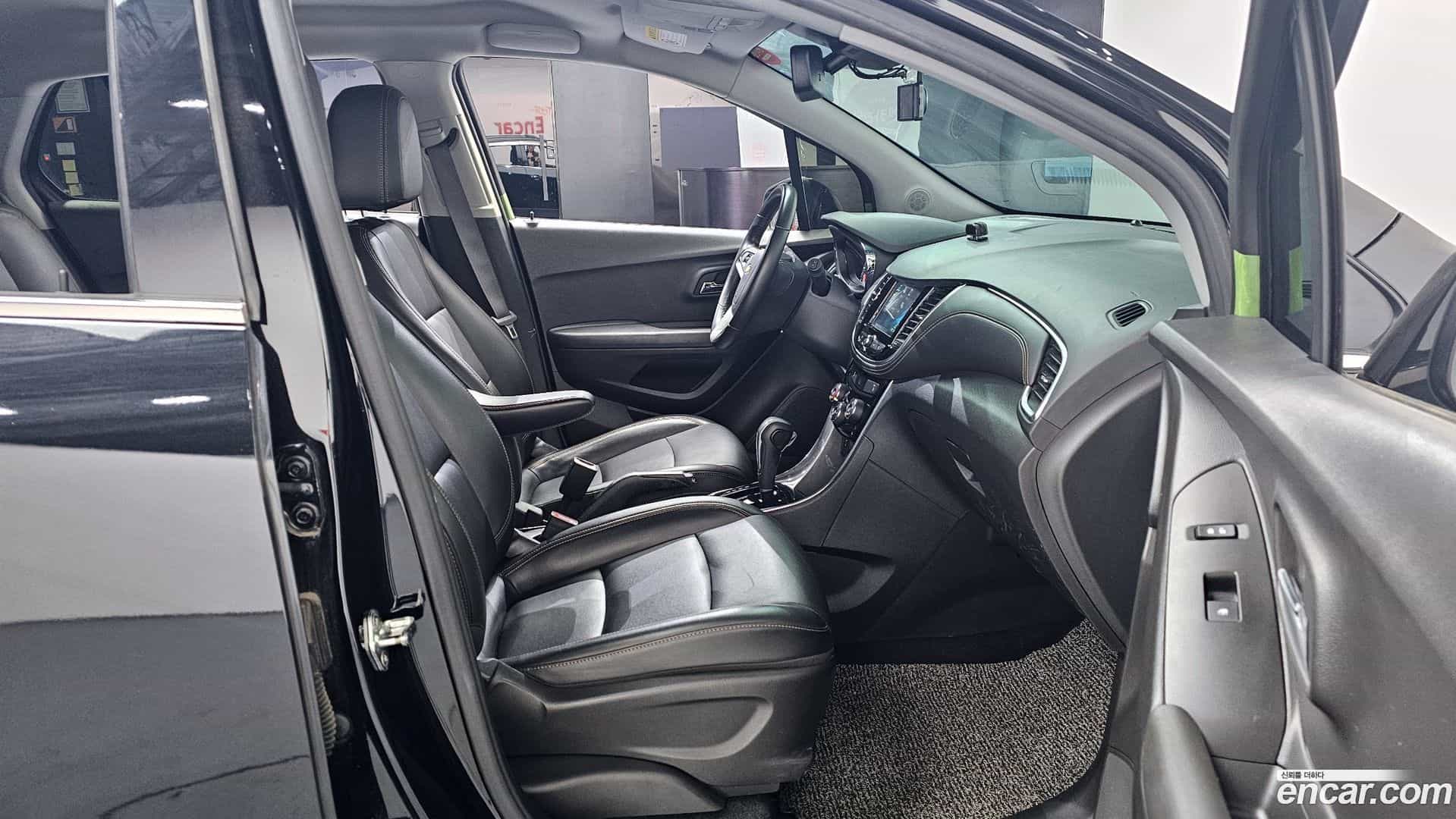 Trax Chevrolet 2018.9-INNER-010