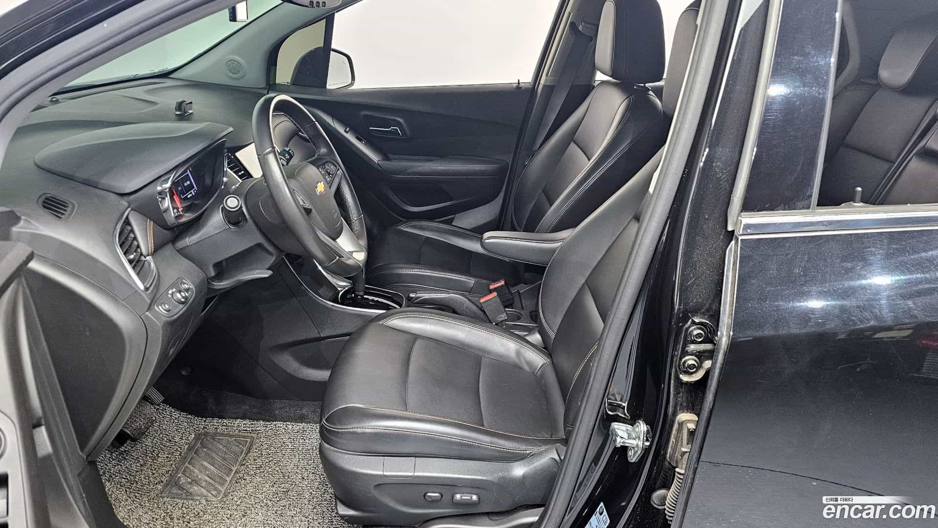Trax Chevrolet 2018.9-OPTION-016