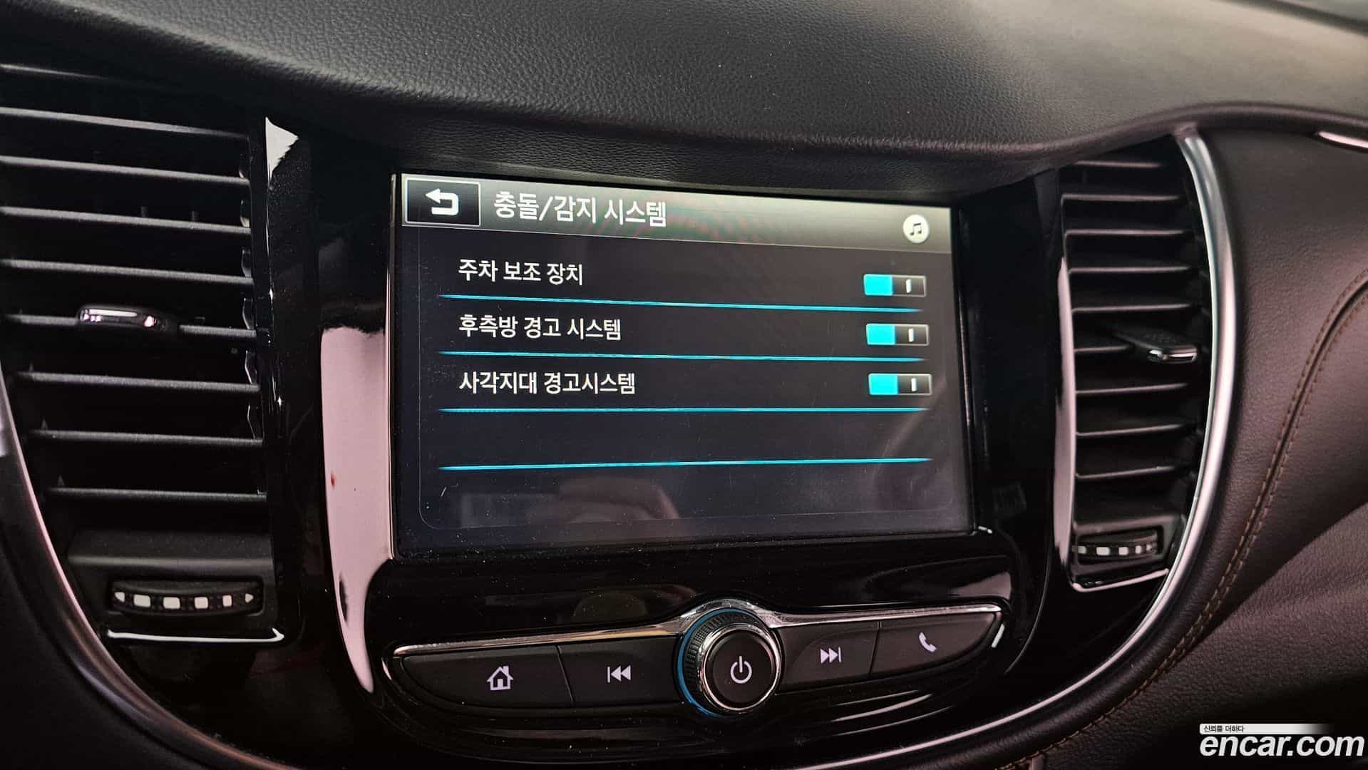 Trax Chevrolet 2018.9-OPTION-021