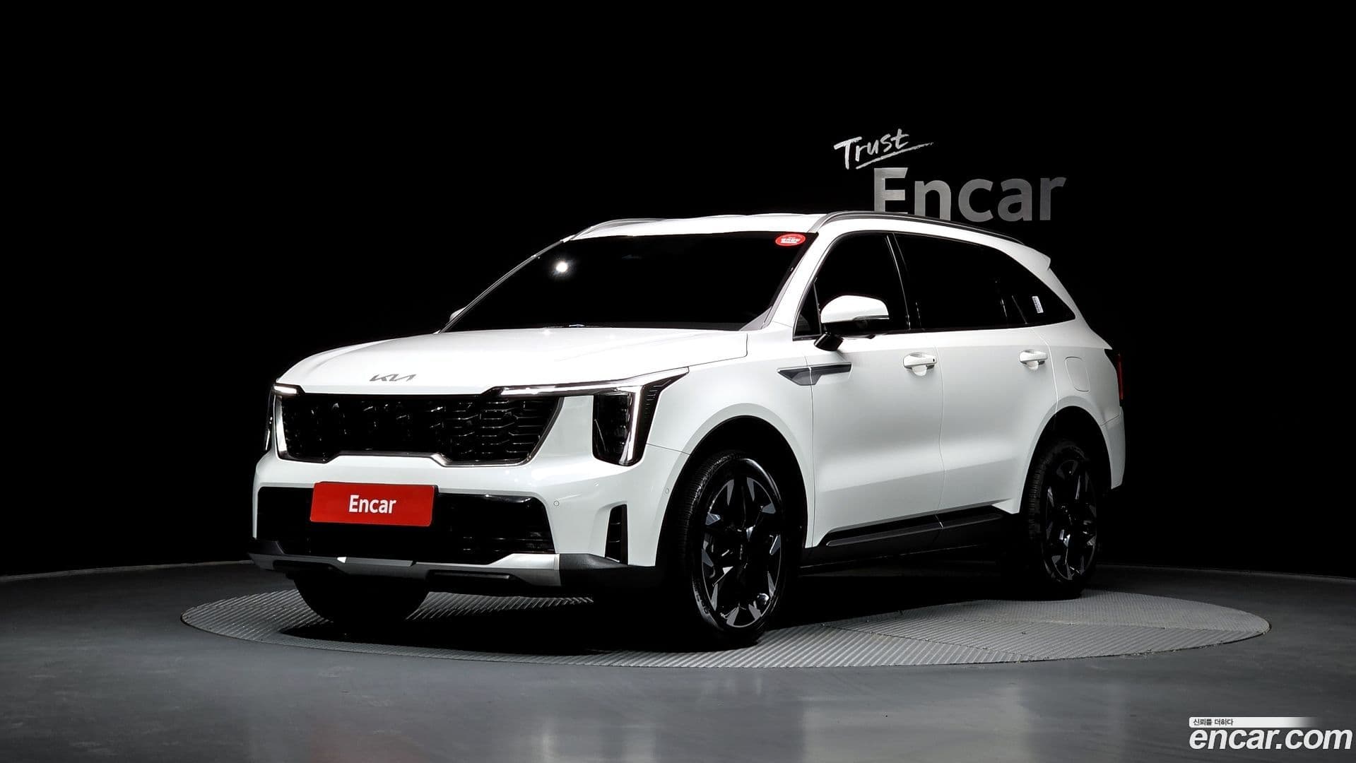 Main__Slider__Photo:Sorento Kia 2024.6-0
