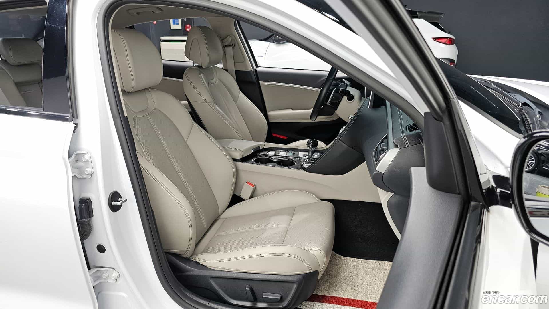 G70 Genesis 2018.7-INNER-010