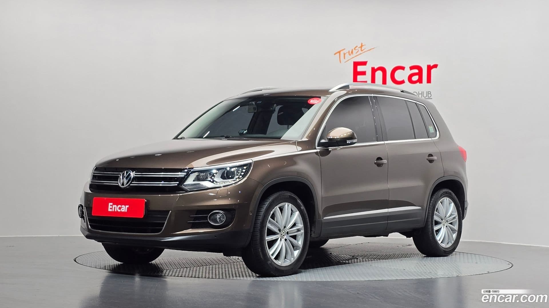 Main__Slider__Photo:Tiguan Volkswagen 2012.10-0