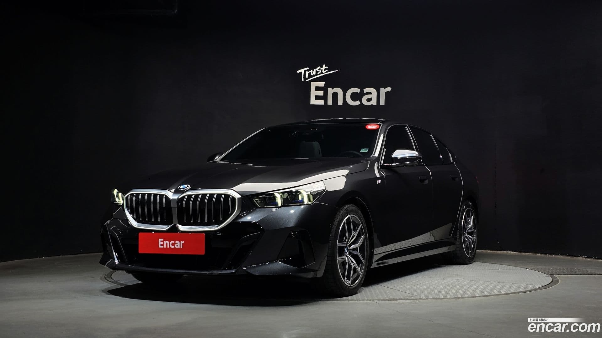 Main__Slider__Photo:5-Series BMW 2024.3-0
