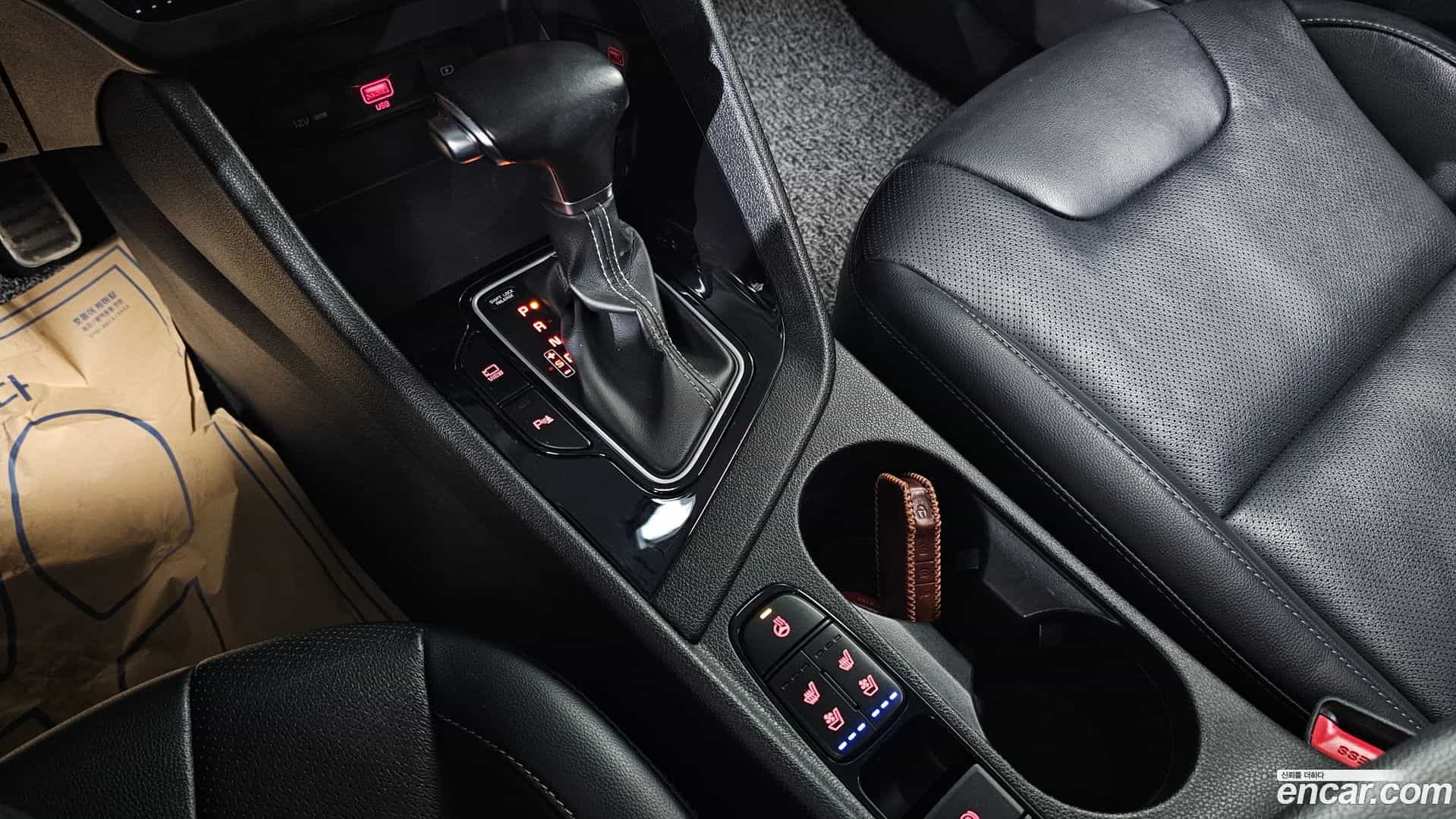 Niro Kia 2019.10-INNER-009
