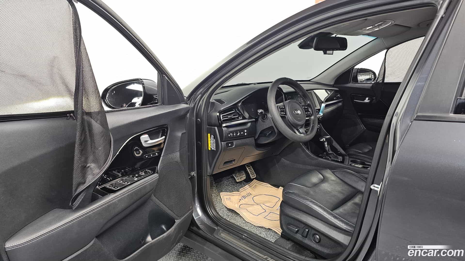 Niro Kia 2019.10-INNER-010