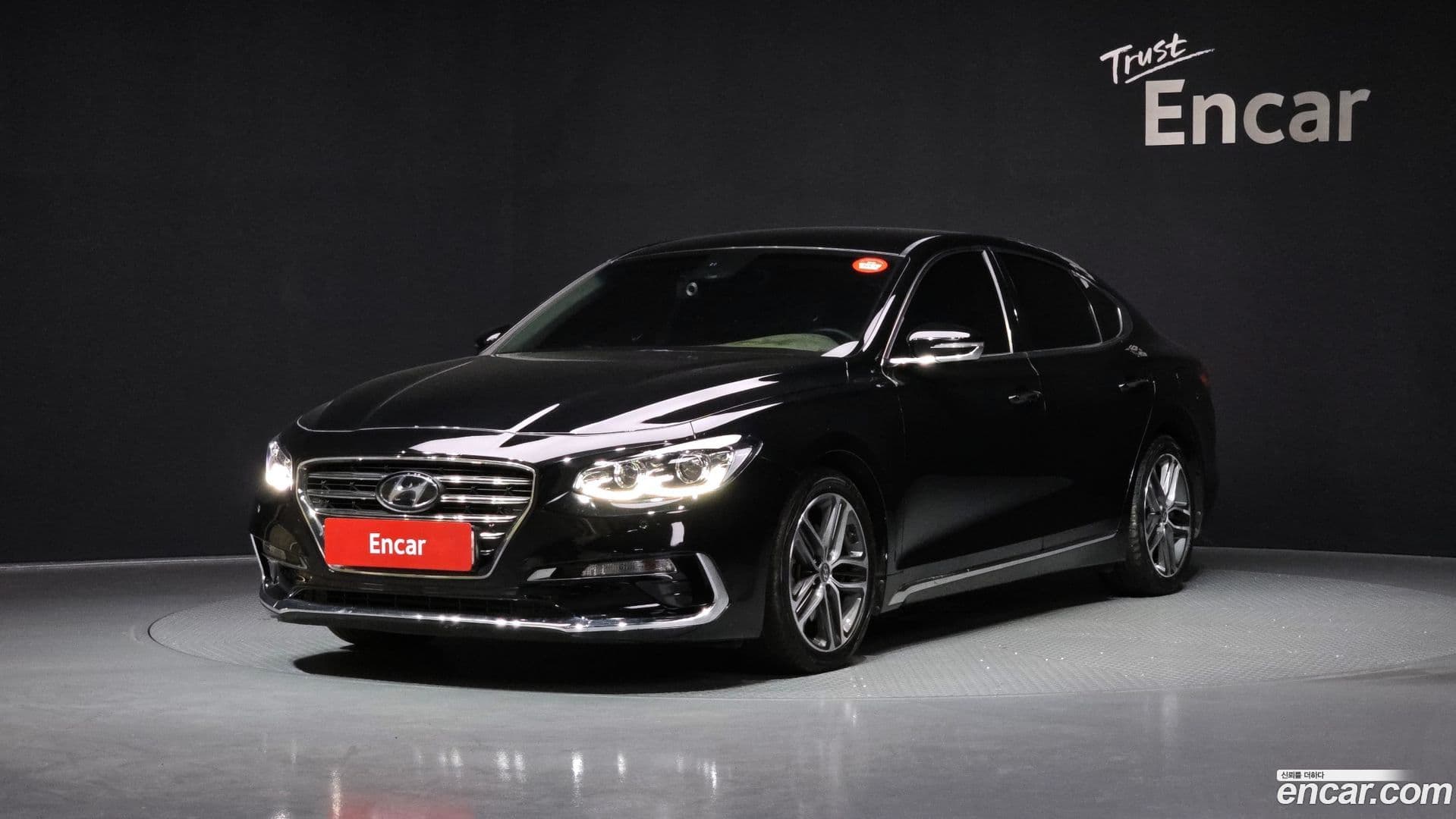 Main__Slider__Photo:Grandeur Hyundai 2019.0-0