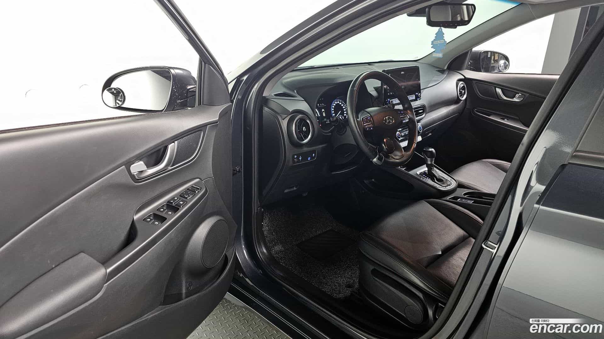 Kona Hyundai 2021.9-INNER-010