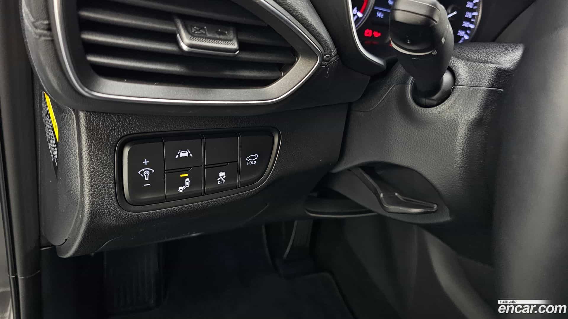 Santafe Hyundai 2019.1-OPTION-021