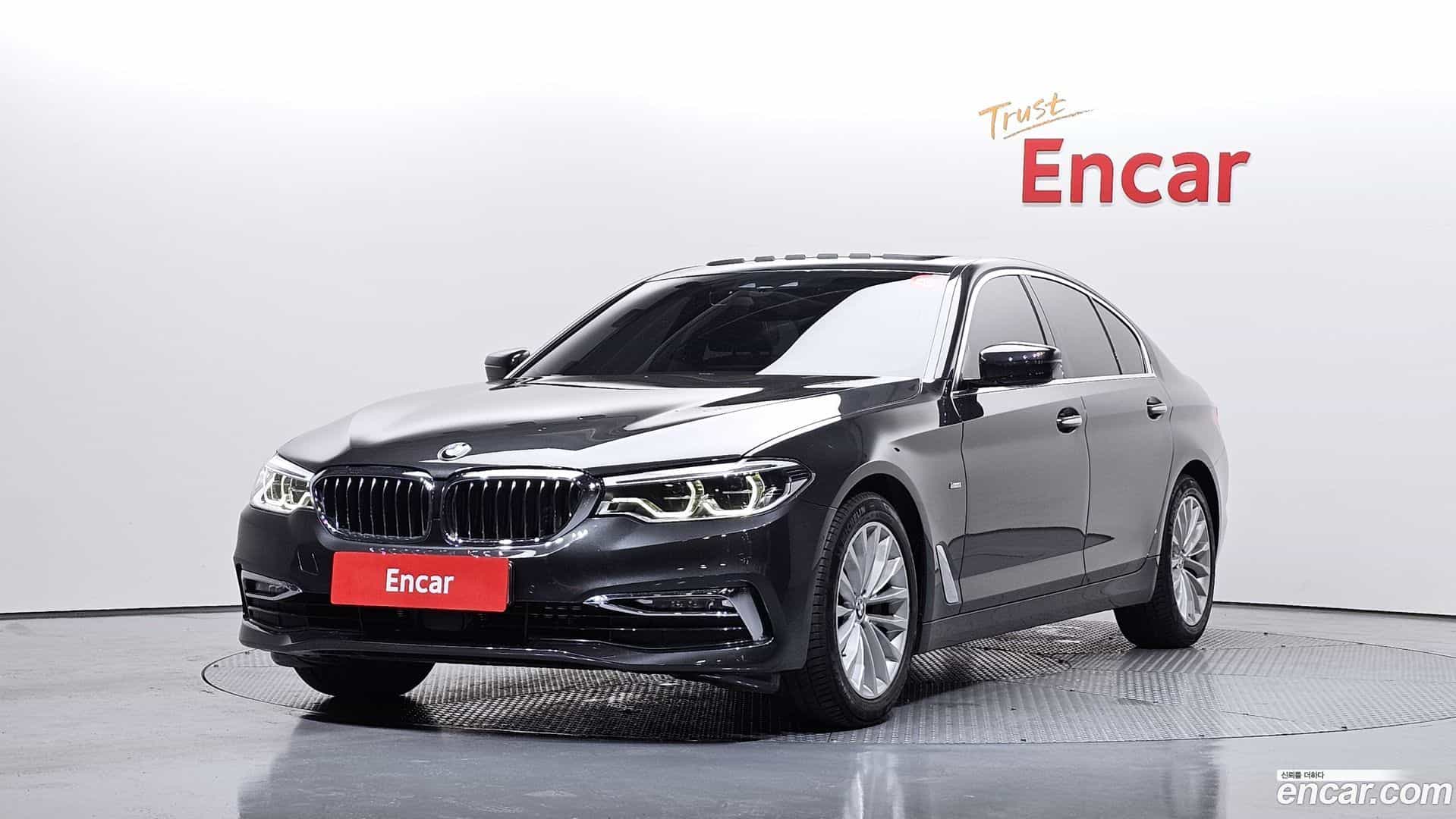 5-Series BMW 2018.5-OUTER-001
