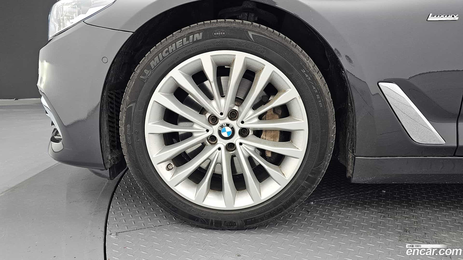 5-Series BMW 2018.5-OUTER-005