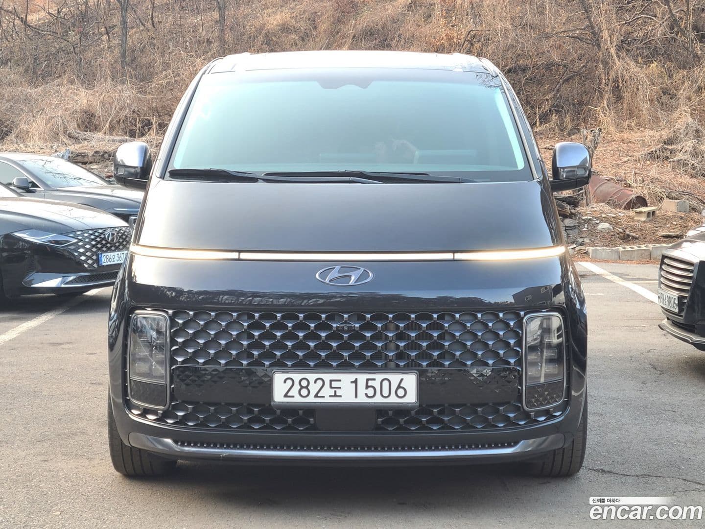 Main__Slider__Photo:Staria Hyundai 2022.3-0