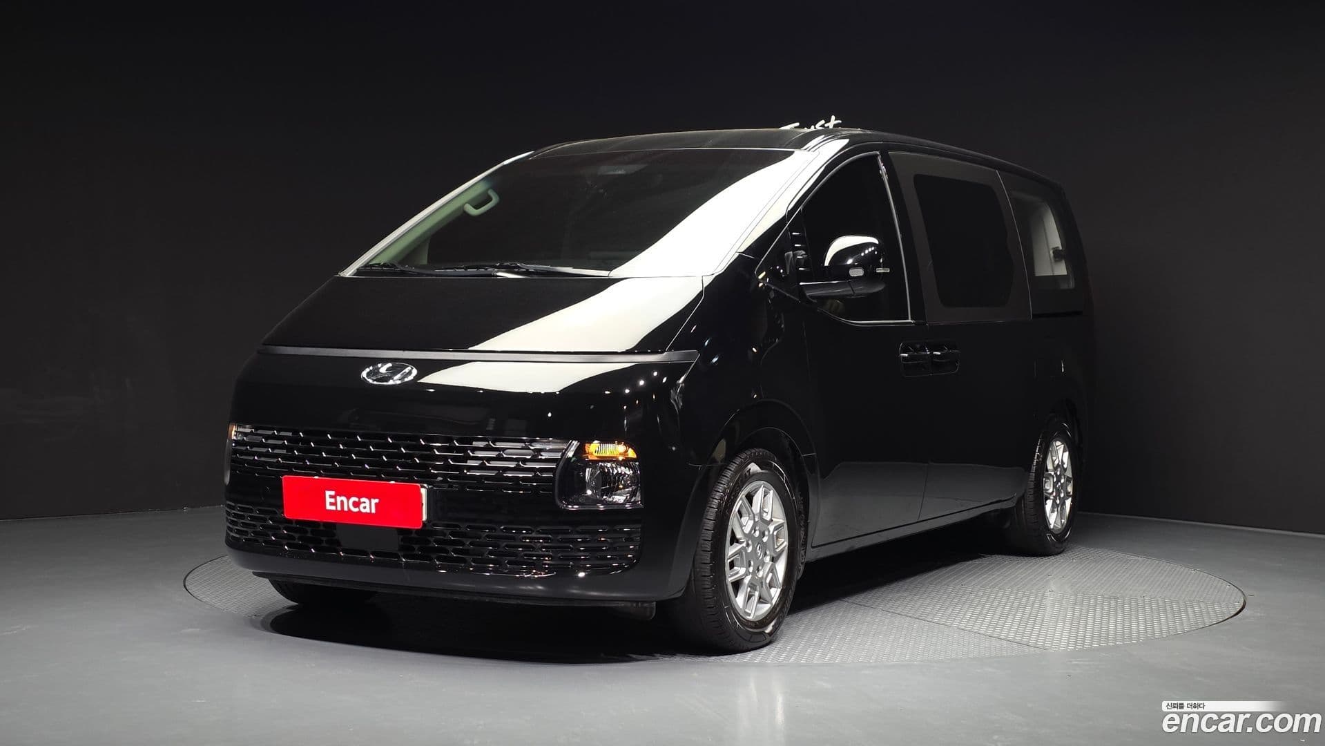 Main__Slider__Photo:Staria Hyundai 2022.7-0