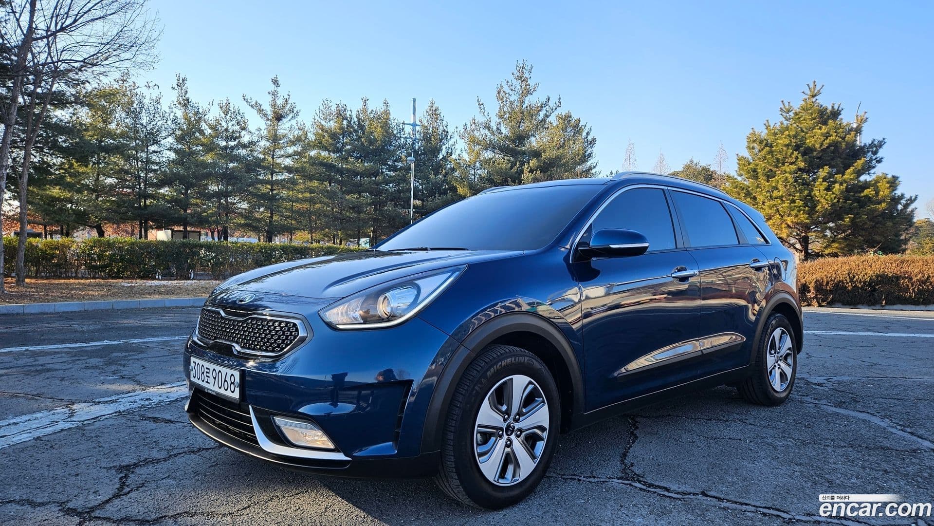 Main__Slider__Photo:Niro Kia 2018.7-0