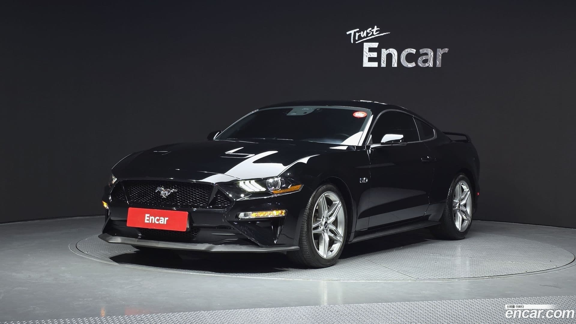 Main__Slider__Photo:Mustang Ford 2020.11-0