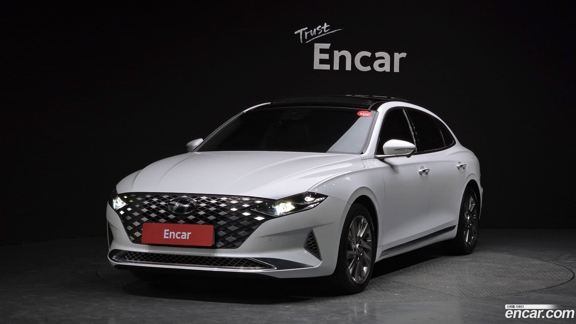 Main__Slider__Photo:Grandeur Hyundai 2021.3-0