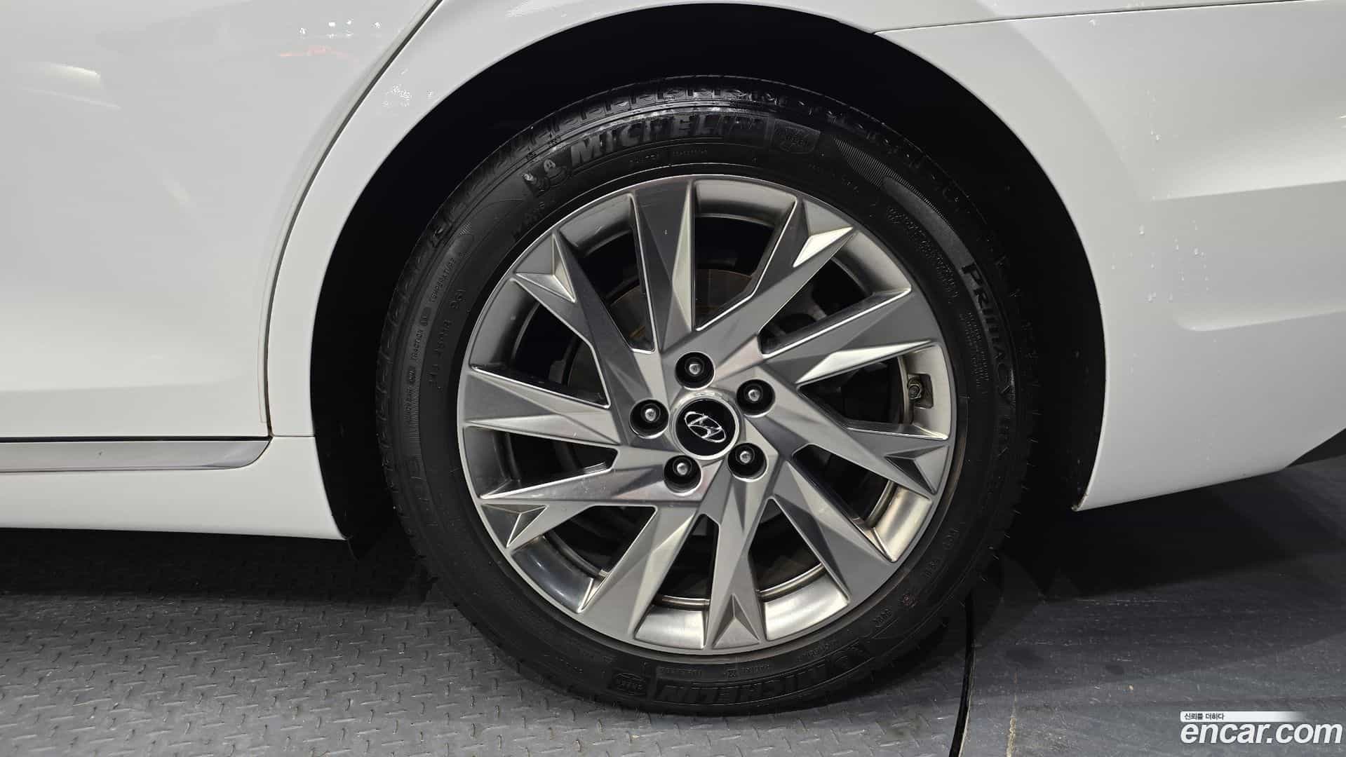 Grandeur Hyundai 2021.3-OUTER-005