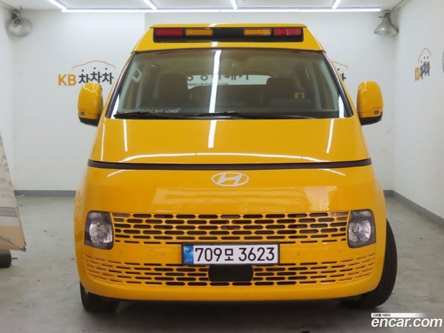 Main__Slider__Photo:Staria Hyundai 2025.0-0