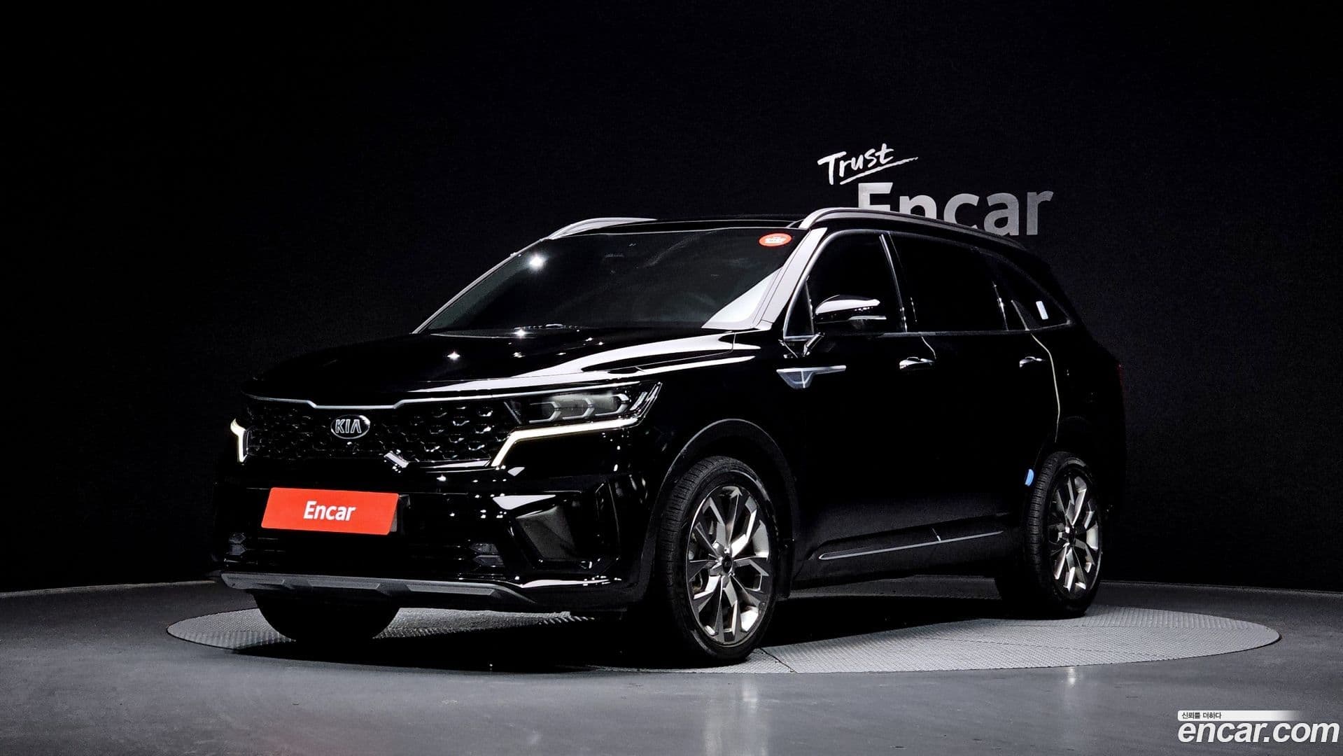 Main__Slider__Photo:Sorento Kia 2020.7-0