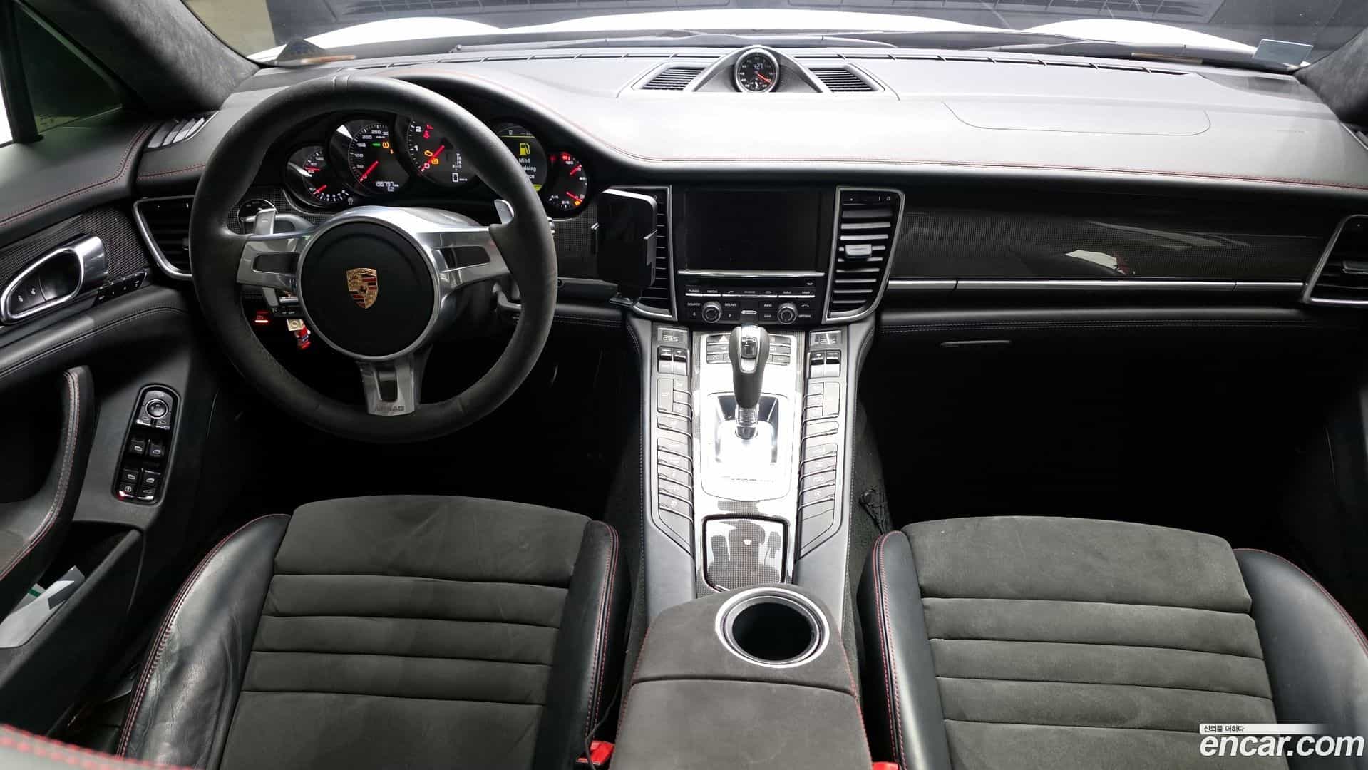 Panamera Porsche 2012.8-INNER-007