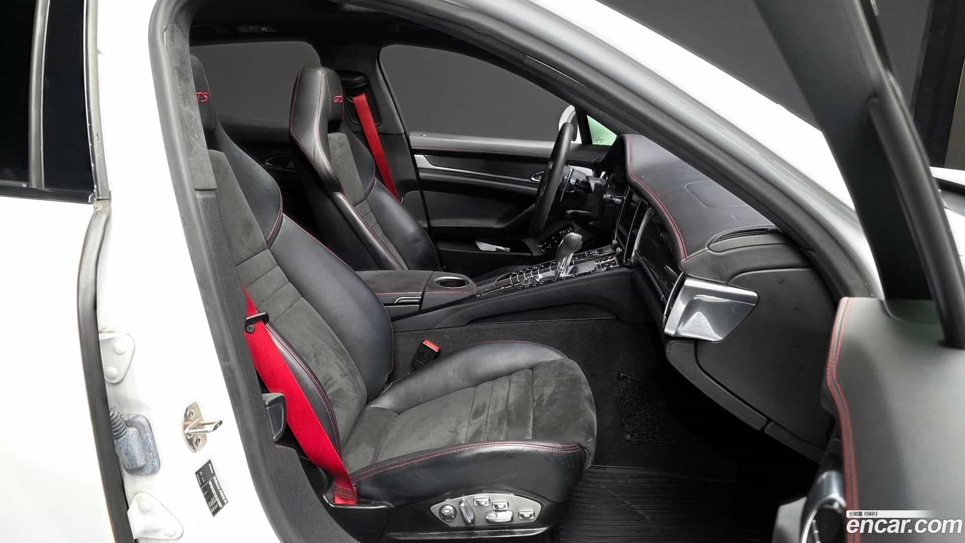 Panamera Porsche 2012.8-OPTION-015