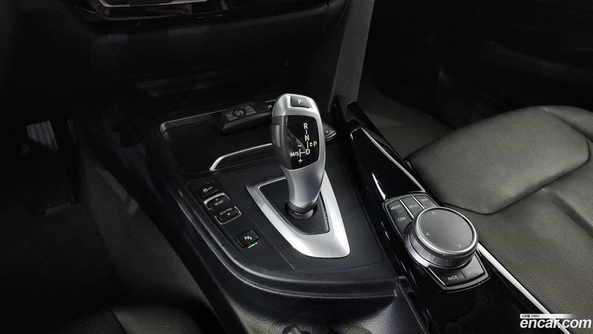 Gran Turismo BMW 2020.1-INNER-009