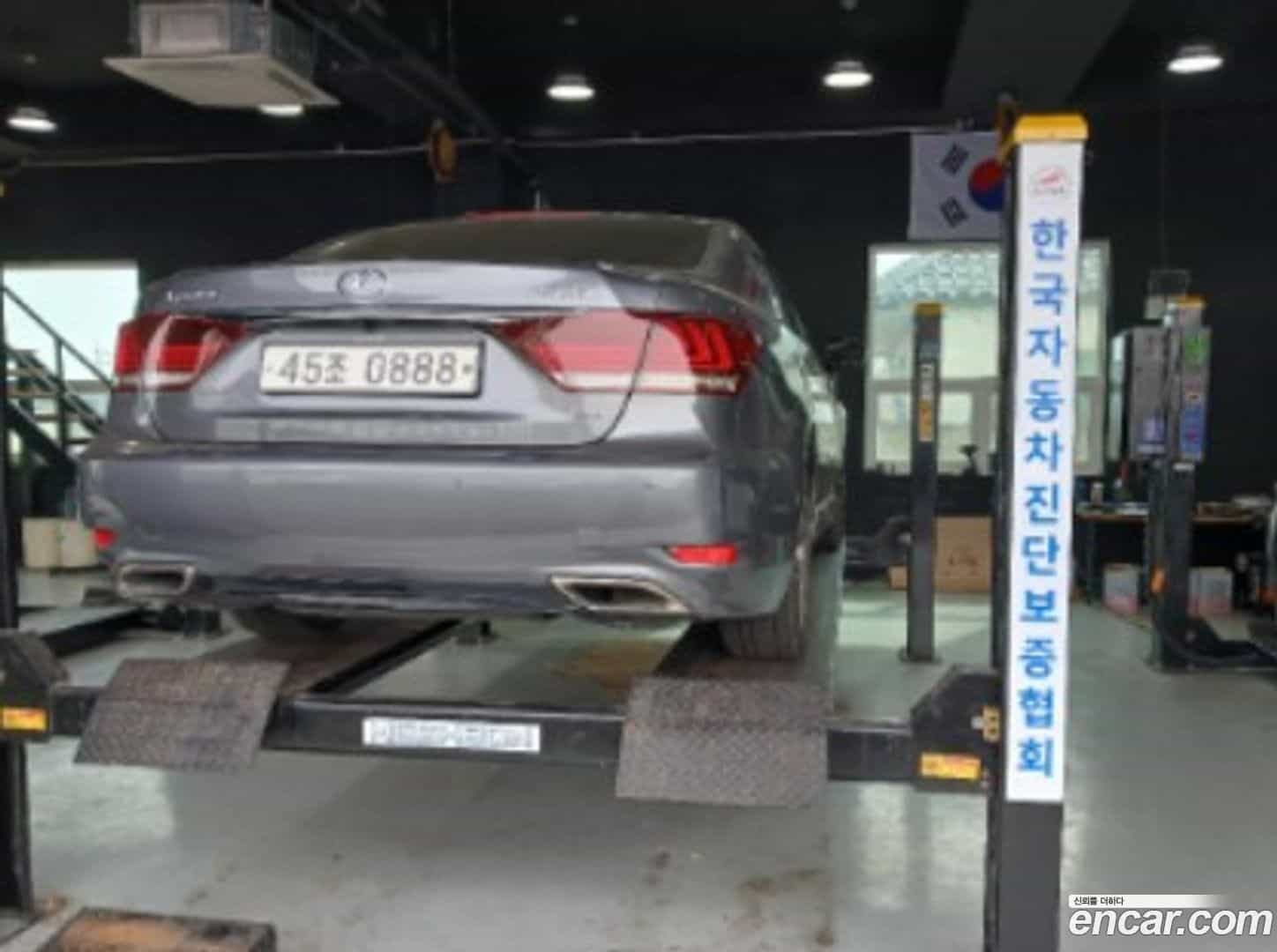LS Lexus 2016.5-OUTER-002