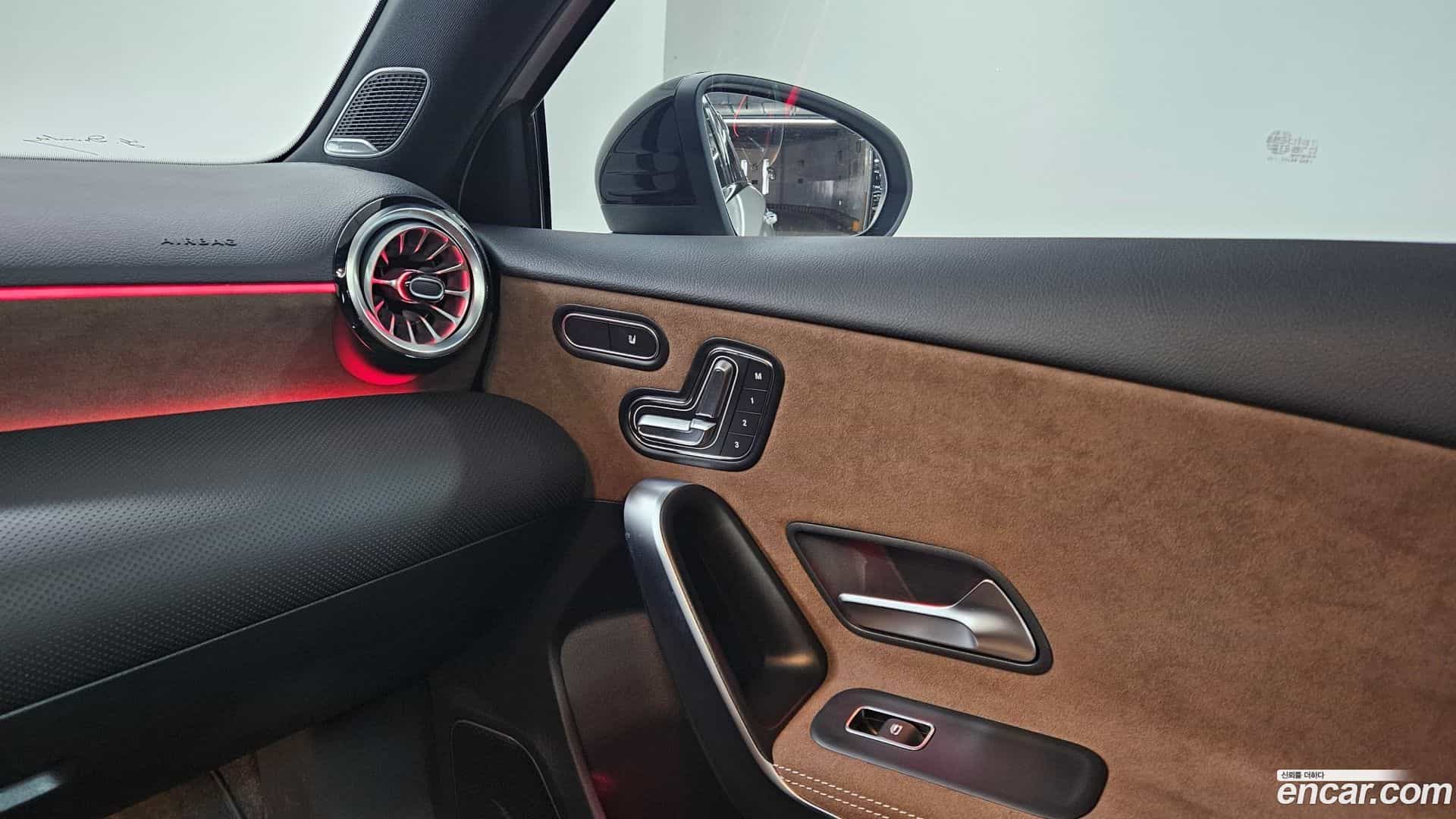 A-Class Mercedes-Benz 2025.6-OPTION-017