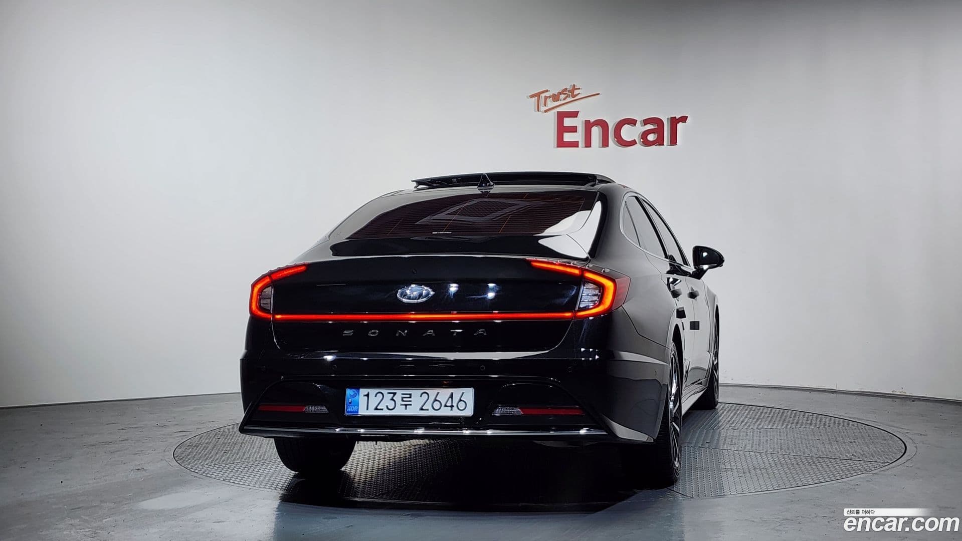 Main__Slider__Photo:Sonata Hyundai 2019.10-3