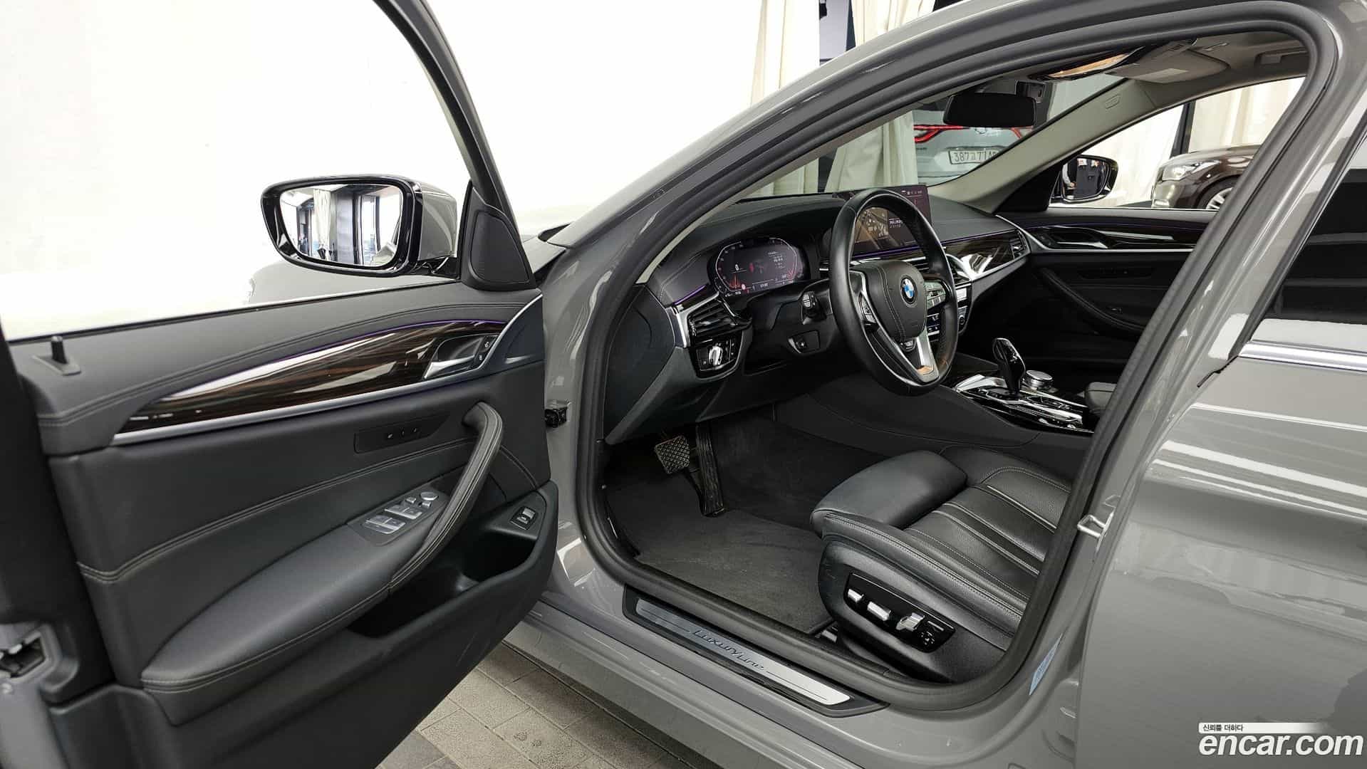 5-Series BMW 2021.1-INNER-010