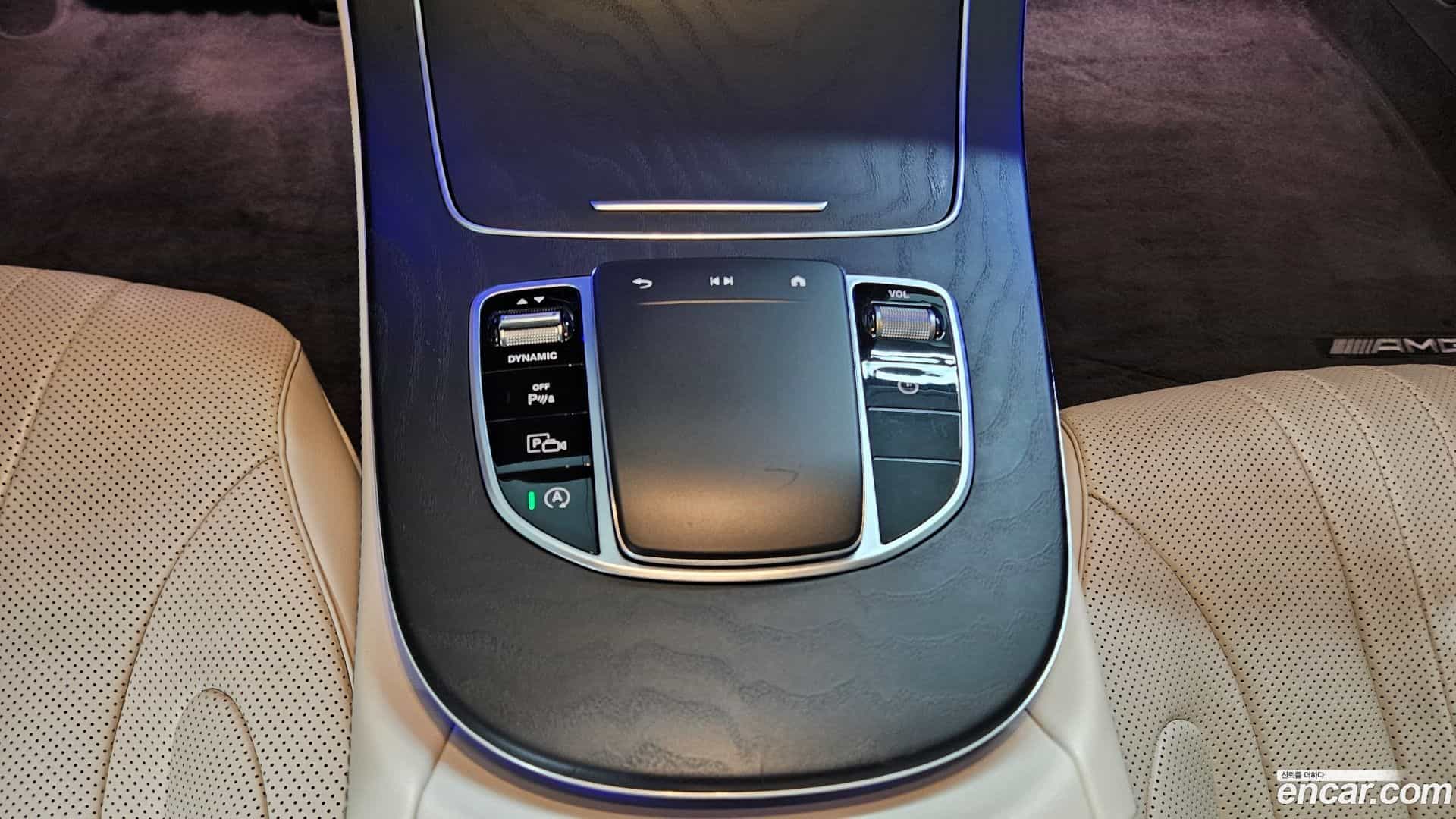 CLS-Class Mercedes-Benz 2022.4-INNER-009