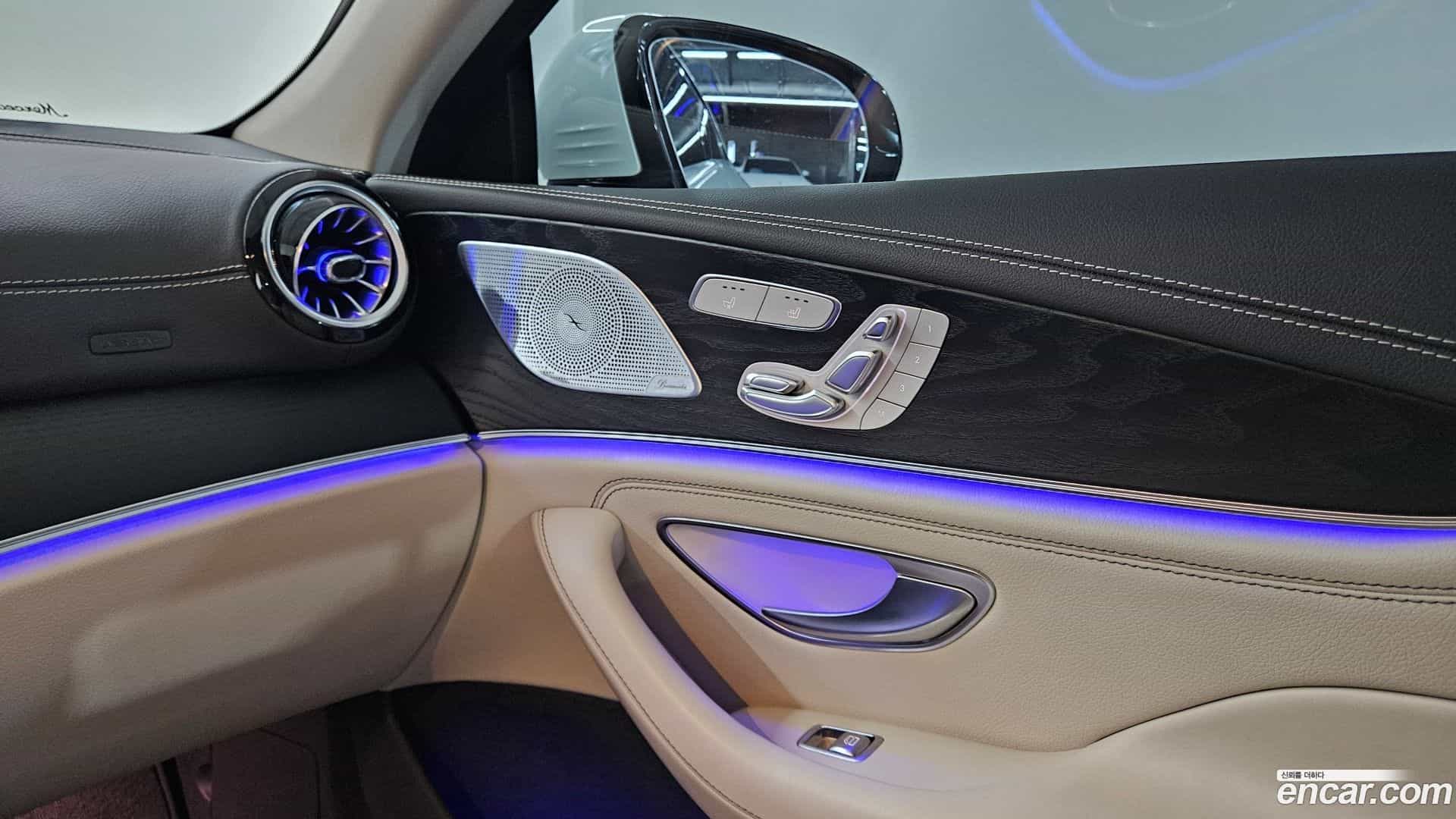 CLS-Class Mercedes-Benz 2022.4-OPTION-017