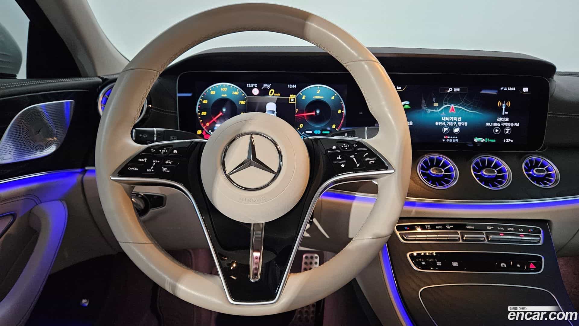 CLS-Class Mercedes-Benz 2022.4-OPTION-024