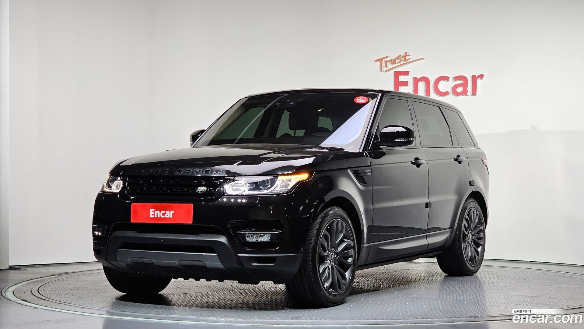 Main__Slider__Photo:Range Rover Sport Land Rover 2017.1-0