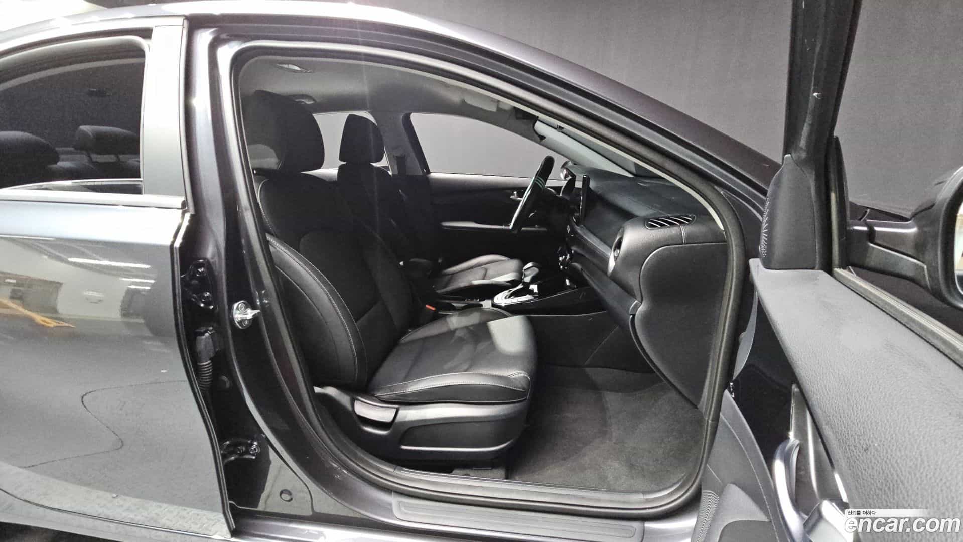 K3 Kia 2023.10-OPTION-015